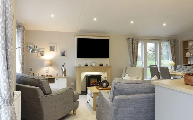 Woodstock Lodge