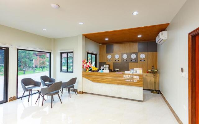 Avarin Resort