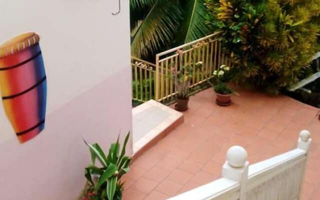 Apartment With one Bedroom in Le Robert, With Enclosed Garden and Wifi