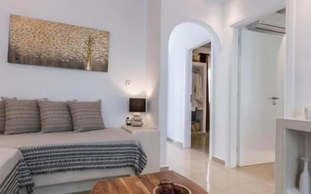 Naxos Grand Hotel