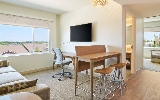 Element West Des Moines