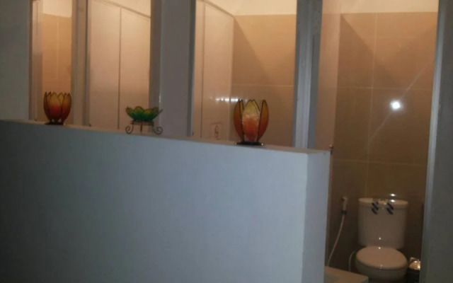 QB Sleep Capsule Hotel