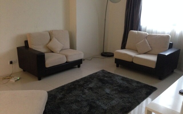 Luxury Service Suite At Taragon KL