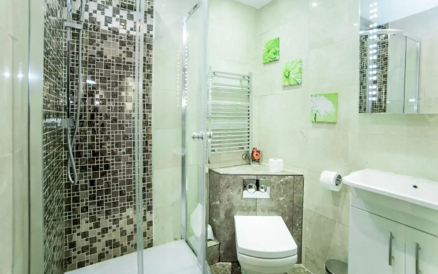 Imperial Court Suites