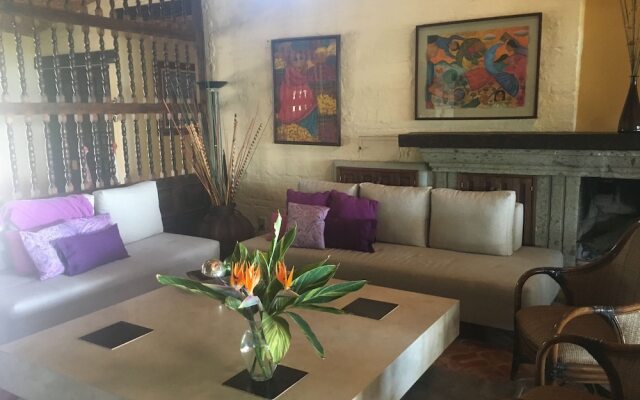 Las Palomas B&B
