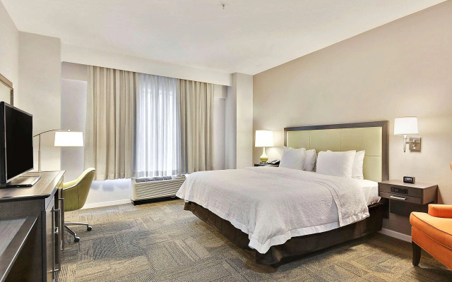 Hampton Inn Alexandria-Old Town/King St. Metro