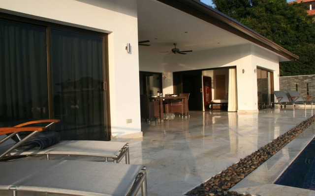 Secluded Villa With Private Pool and Breathtaking Sea Views