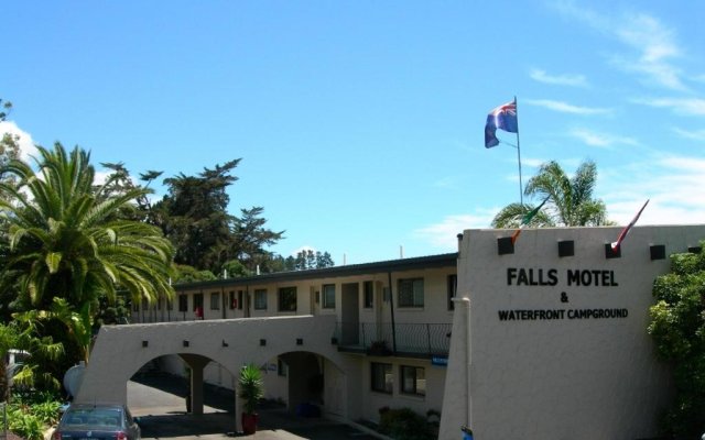 Falls Motel & Waterfront Campground