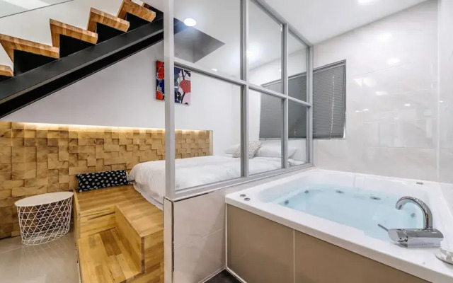 Miramonti Pool Villa Pension