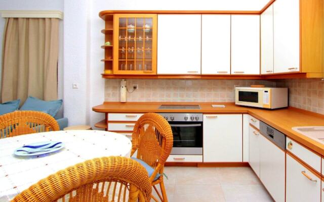 Lorenia Sea Side Villa, Elani