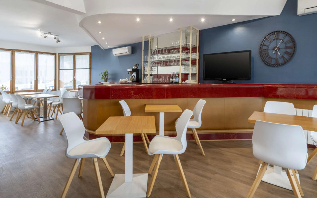 Sure Hotel by Best Western Saintes