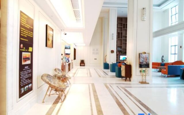 Vienna International Hotel (Zhaoqing Dinghushan Wanda Plaza Branch)