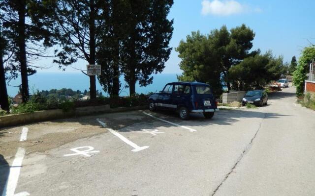 3 Bedroom Apartment Ulcinj