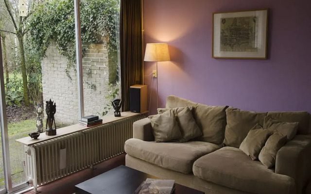 Detached Holiday Home in Friesland near the Forest