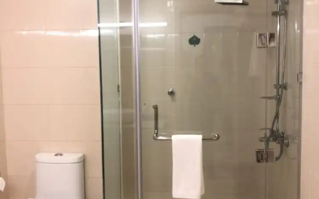 Seasons Hotel Barka