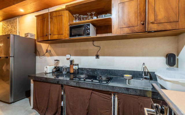 Elvano villa in heart of seminyak and near beach