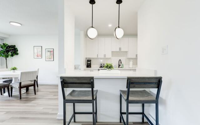 Arlington Modern Comfort Meets City Life