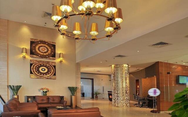 Majestic Court Sarovar Portico - A Sarovar Hotel