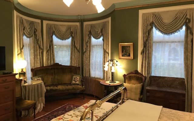 The Gables Bed and Breakfast Philadelphia