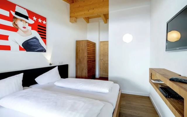 Luxurious Apartment With Sauna, Garage, Roof Terrace
