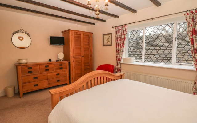 Laburnum Cottage
