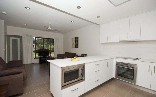 Woodville Beach Townhouse 5