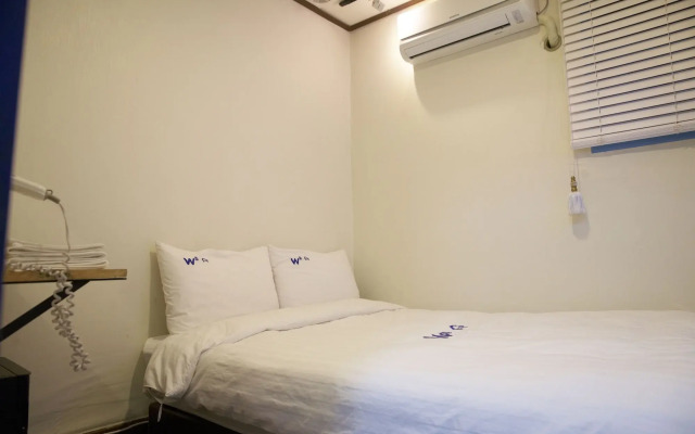 W mini hotel - Hostel