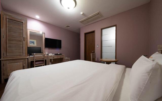 Central Tourist Hotel