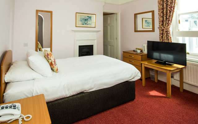 The Cliffden Hotel