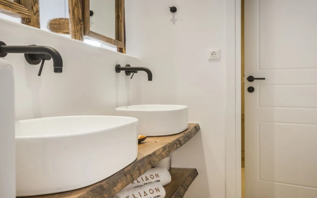 Klidon Dreamy Living Suites