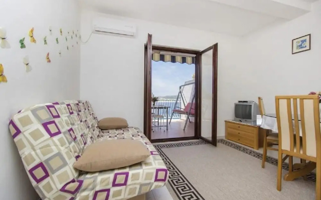 Milans - 25m From the Beach - A3