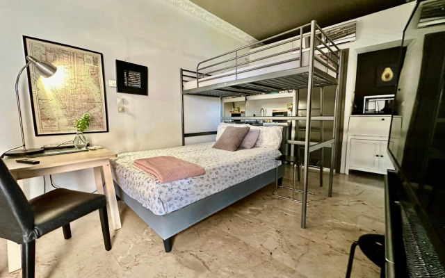 Sleeps 4 close to Iaso Oaka Mitera