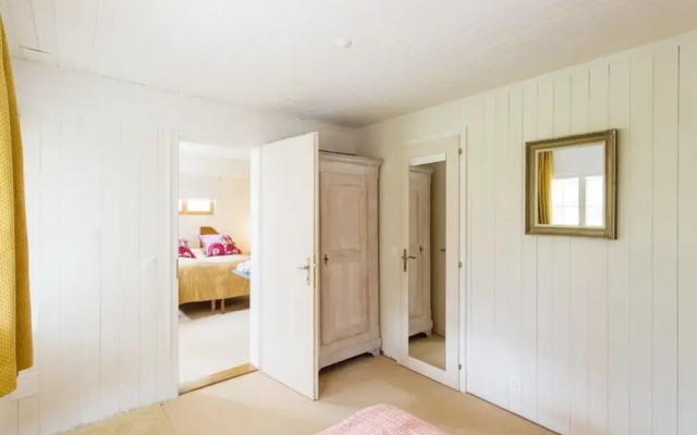 Cosy Chalet With top View