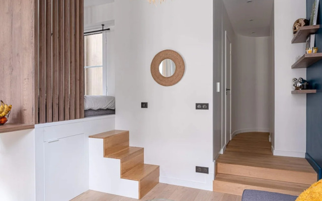 Design Apartment Close to Opera