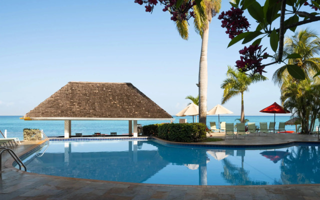 Grand Decameron Montego Beach, A Trademark All-Inclusive Resort