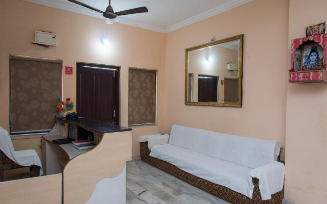 OYO 10499 Hotel Shiv Shakti
