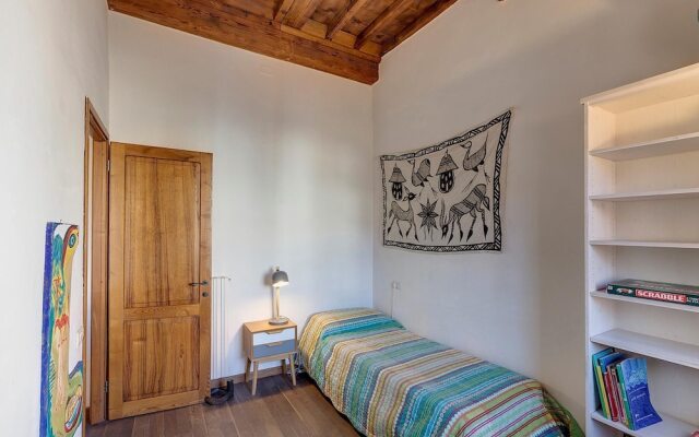 Mezzo 24 in Firenze With 2 Bedrooms and 1 Bathrooms