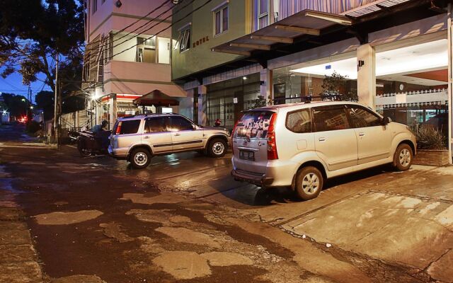 RedDoorz Plus @ Cassa Pasteur