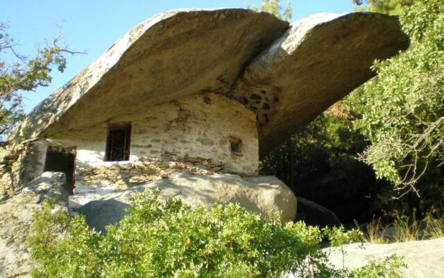 Studio with loft Raxes Ikaria #5