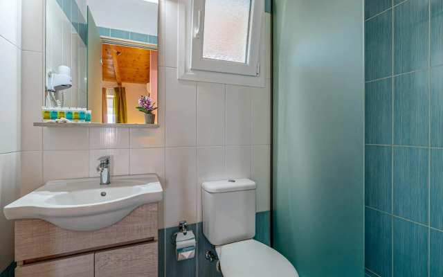 Palapart Gikas Suites And Studios