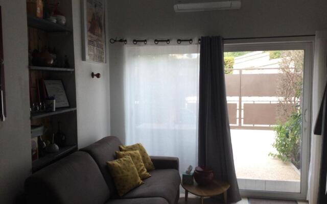 Studio en Provence avec piscine