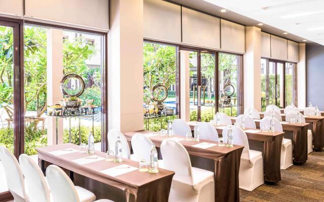 ibis Bangkok Riverside