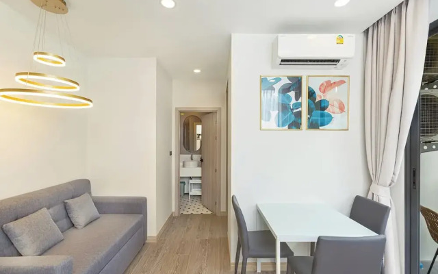 One bedroom Palmetto Condo Karon A 607