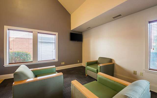 Studio 6 Greensboro, NC