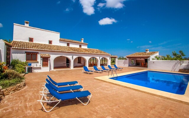 Finca Pere - panoramic hillside holiday house in Benissa