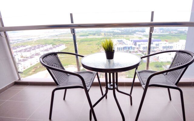 Atlantis Residence Pool View Apartment by Iconstay Melaka