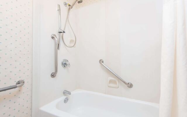 Super 8 Wichita South