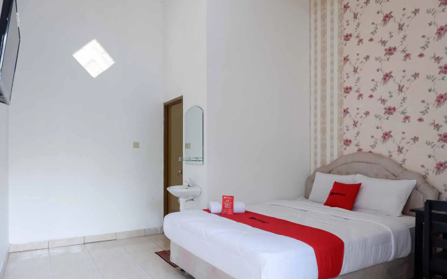 RedDoorz near RSUD Nganjuk