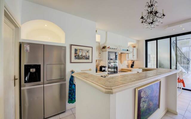 Semiramis at Villa Laurie Mougins