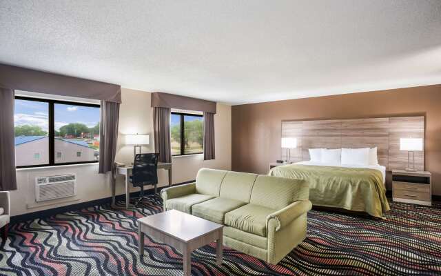 Quality Inn Cedar Rapids South